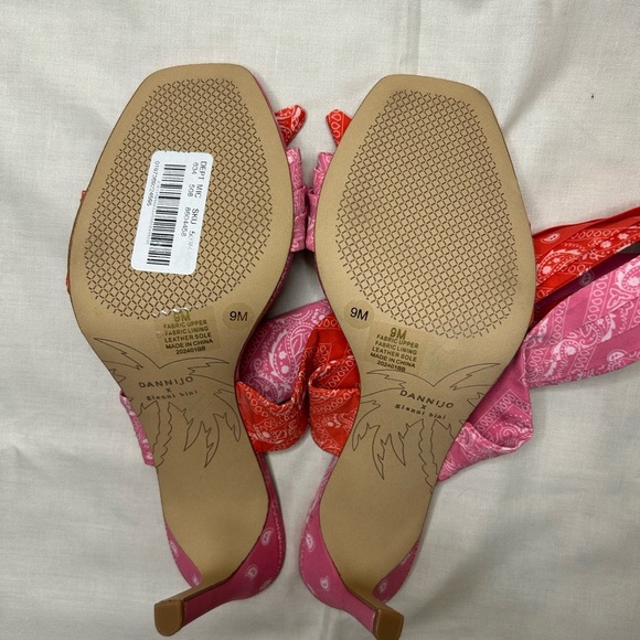 NWT DANNIJO x Gianni Bini Misch Bandana Print Ankle Wrap Bow Sandals Size 9 - Picture 6 of 8